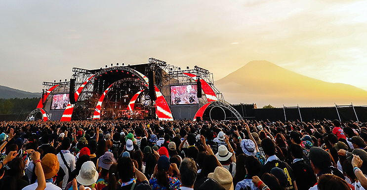 富士山麓の野外ロックフェス「SWEET LOVE SHOWER 2017」、6万7000人の熱狂をレポート！