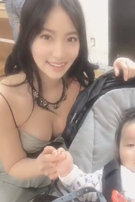 永尾まりや（25）、赤ちゃんとのツーショット動画披露もファンの目線は○○に集中！