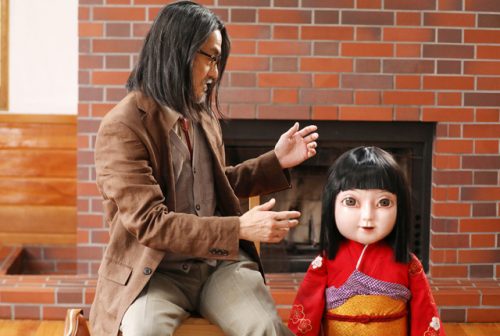 【映画レビュー】名作ホラーへのオマージュ満載‼　市松人形が若者たちを恐怖のどん底へ叩き落す新感覚ホラー映画『恐怖人形』が本日公開‼