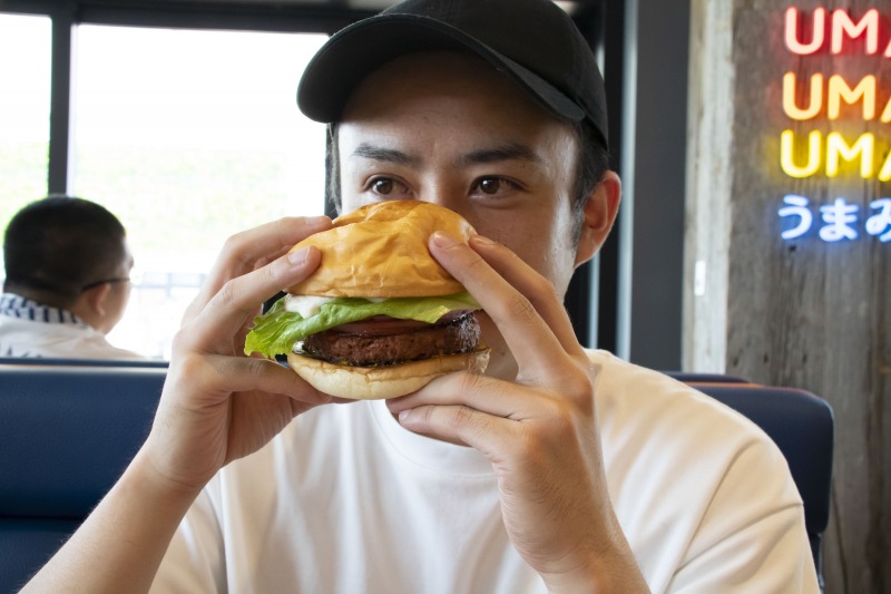 うま味を追求した「UMIAMI BURGER®︎」から動物性食品不使用のハンバーガーが登場！8月14日より新発売！