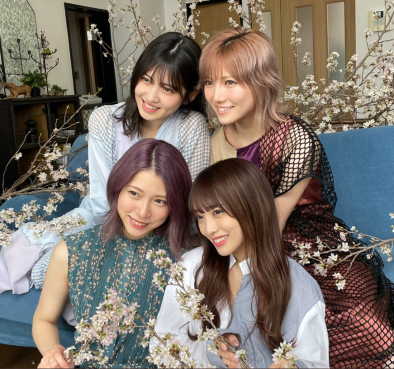YouTubeでも活躍するAKB48の“ゆうなぁもぎおん“の4人が雑誌「BRODY」の表紙を飾る！オフショットも披露！