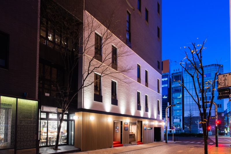 新宿三丁目に複合飲食店「新宿横丁」がオープン！都内初出店を含む人気店6店舗が集結 ｜E START マガジン